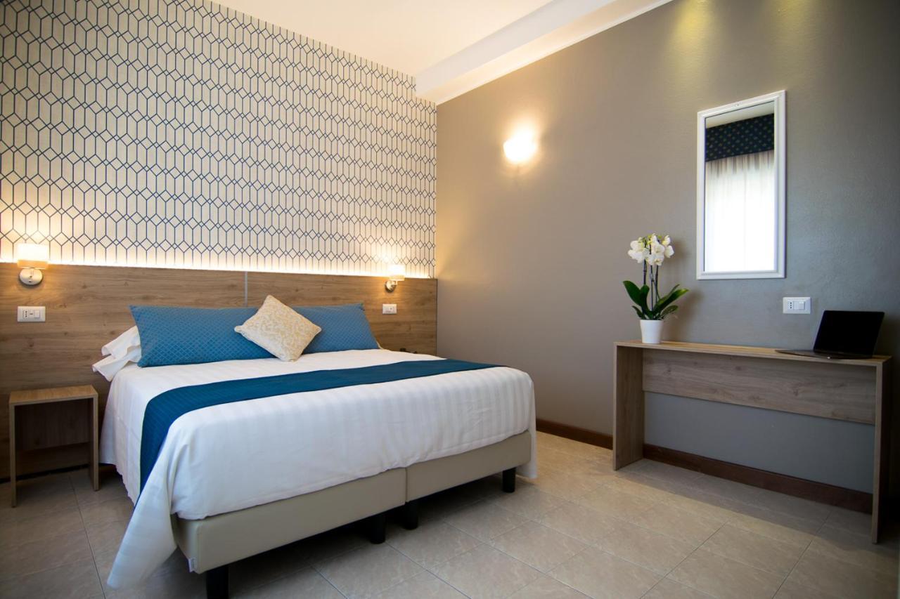 Hotel Pacific Roma Esterno foto