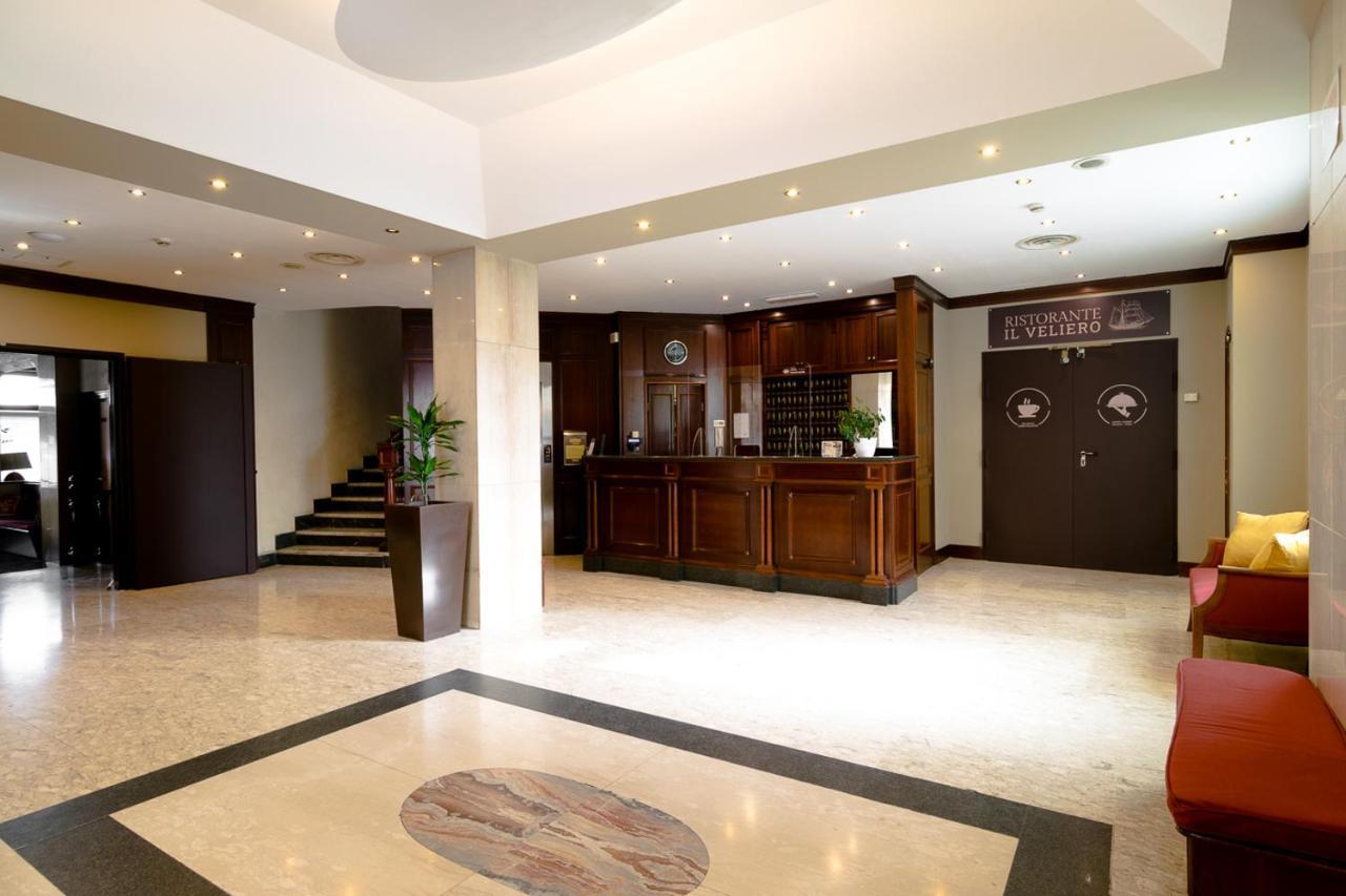 Hotel Pacific Roma Esterno foto