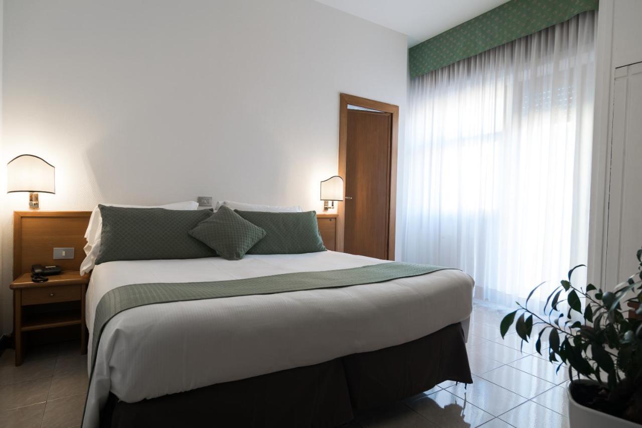 Hotel Pacific Roma Esterno foto
