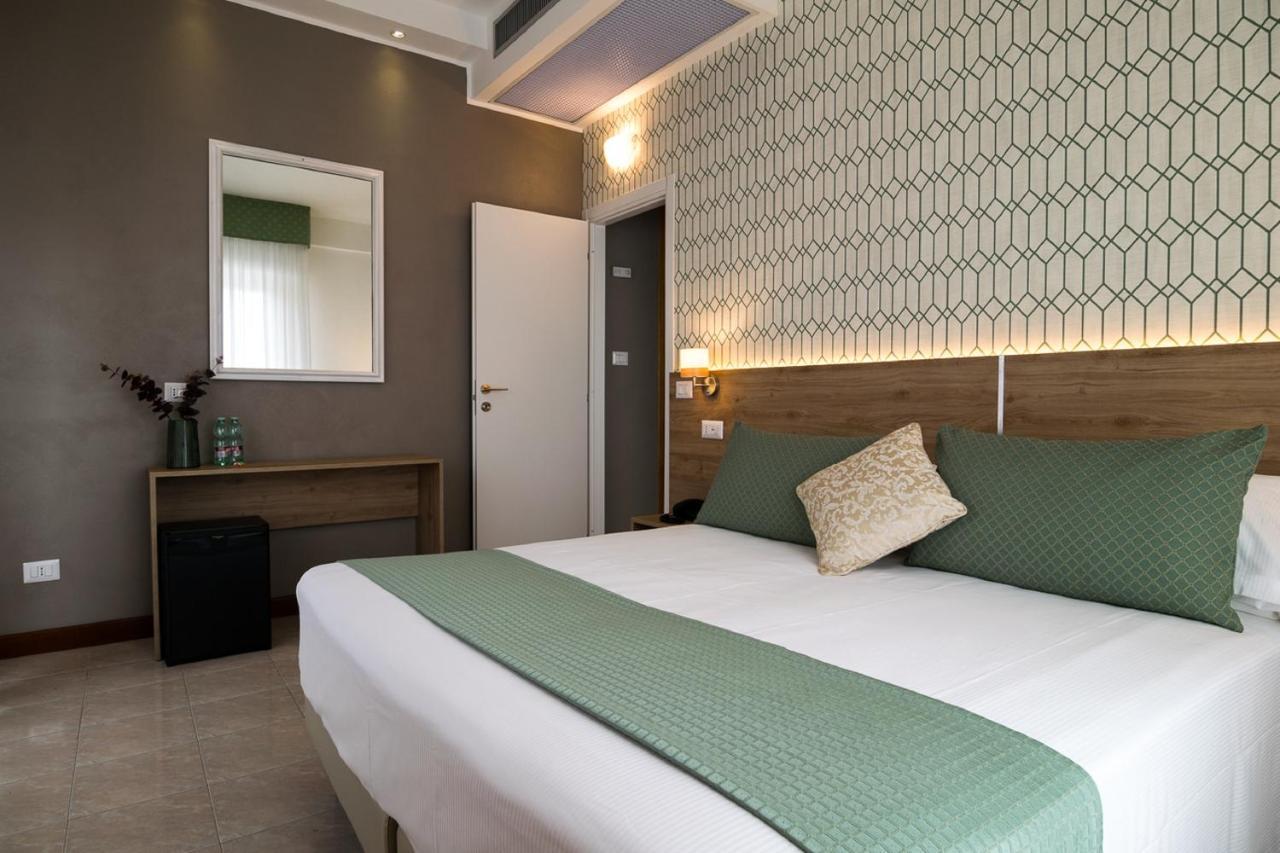 Hotel Pacific Roma Esterno foto